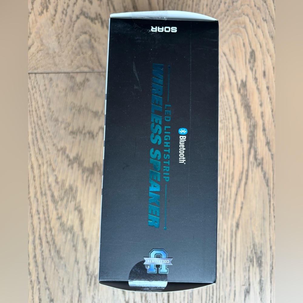 NIB Univ of Michigan Shockbox Wireless Speaker w/ LED Music-Syncing Lights NCAA - Picture 4 of 6
